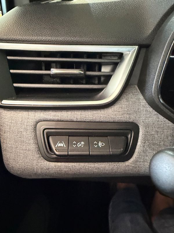 renault-clio-2024-diesel-1461cc