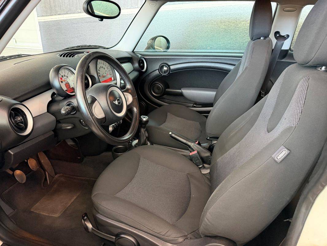 mini-cooper-2008-gasolina-1598cc