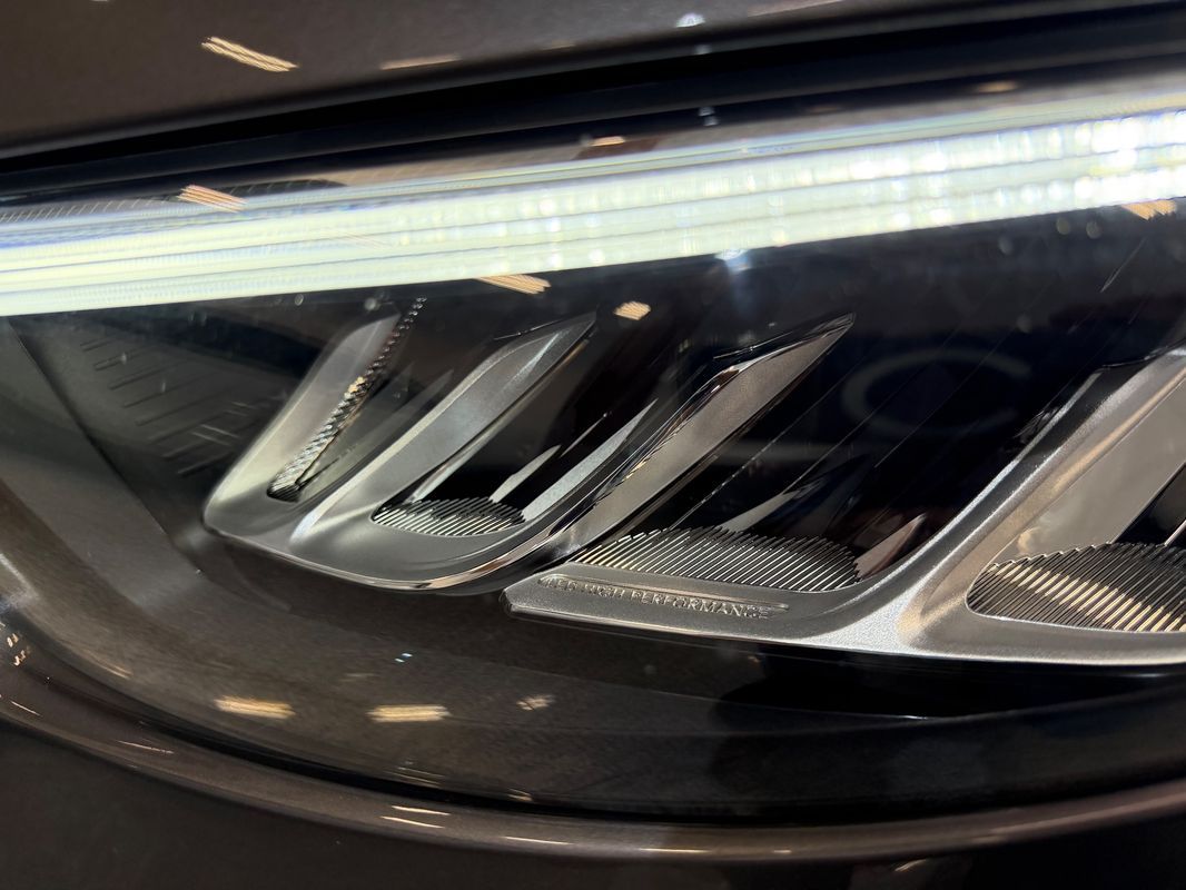 mercedes-benz-classe-a-2024-hibrido-a-gasolina-1332cc