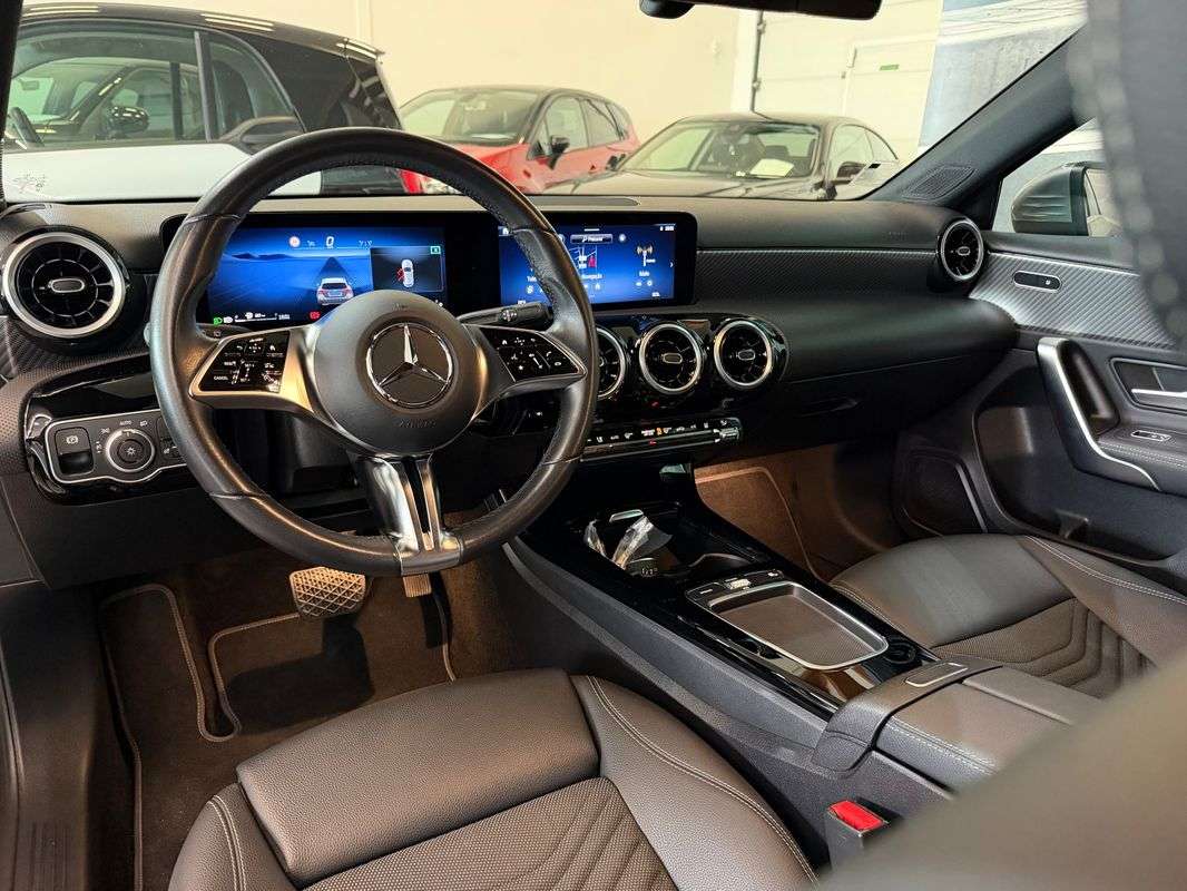 mercedes-benz-classe-a-2024-hibrido-a-gasolina-1332cc