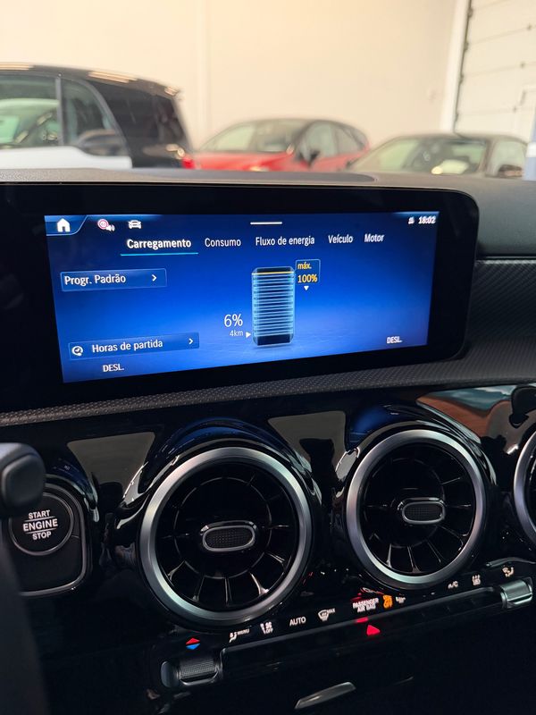 mercedes-benz-classe-a-2024-hibrido-a-gasolina-1332cc