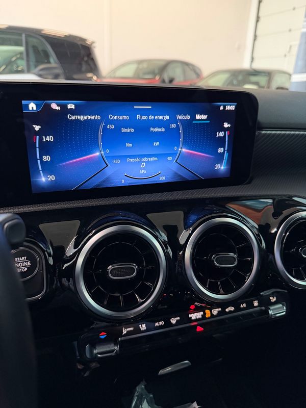 mercedes-benz-classe-a-2024-hibrido-a-gasolina-1332cc