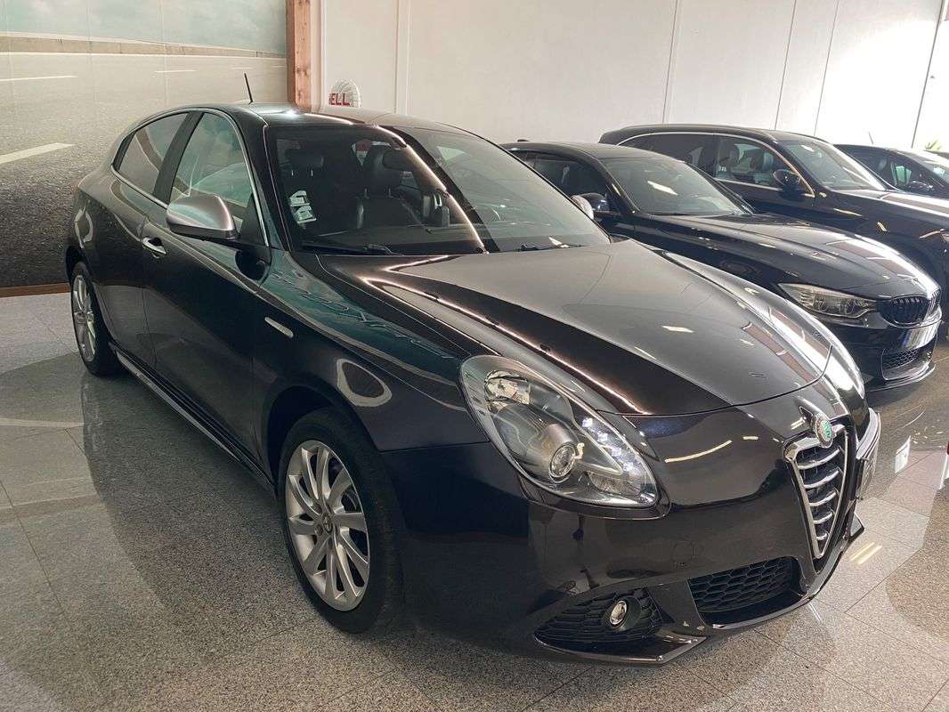 alfa-romeo-giulietta-2011-diesel-1956cc