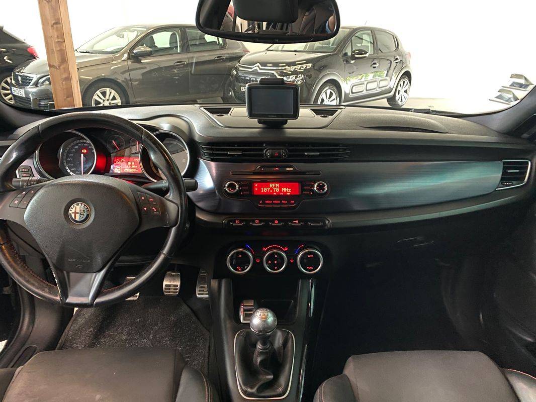 alfa-romeo-giulietta-2011-diesel-1956cc