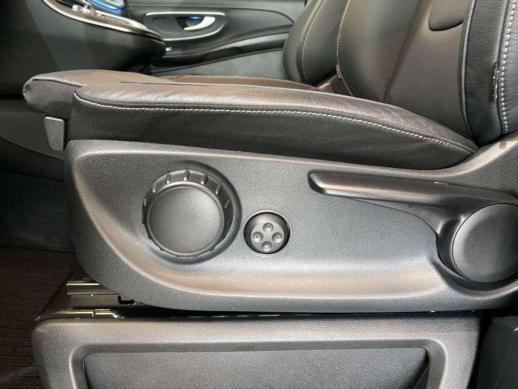 mercedes-benz-classe-v-2024-diesel-1950cc