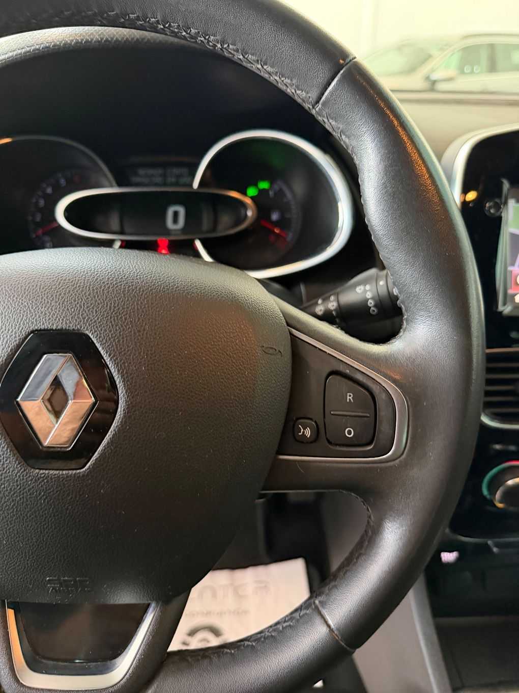 renault-clio-2017-gasolina-898cc