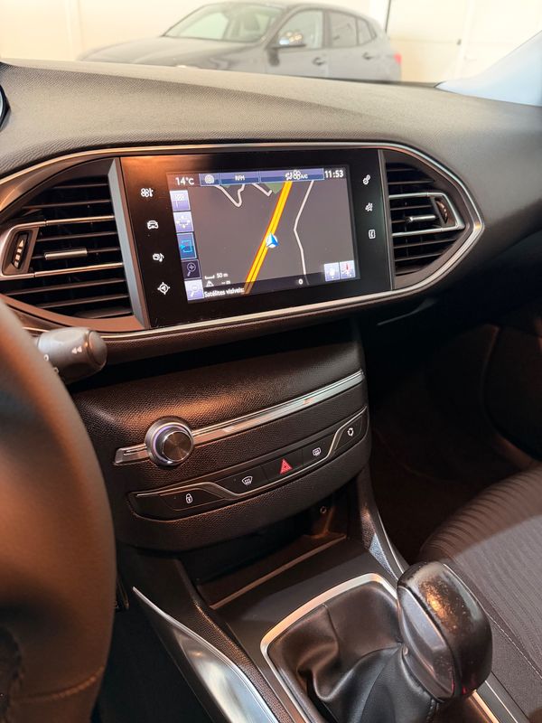 peugeot-308-sw-2017-diesel-1560cc
