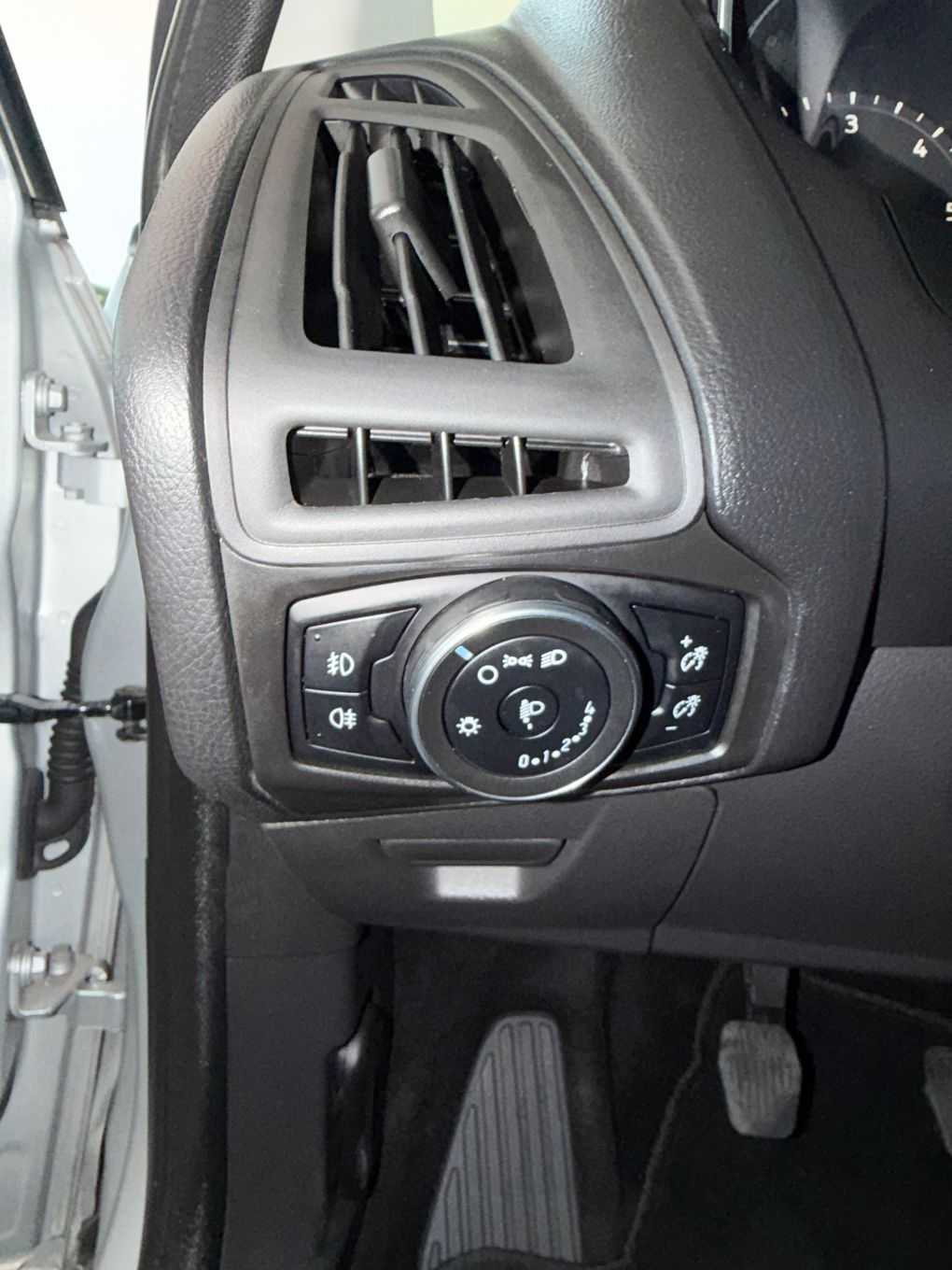 ford-focus-2015-diesel-1499cc