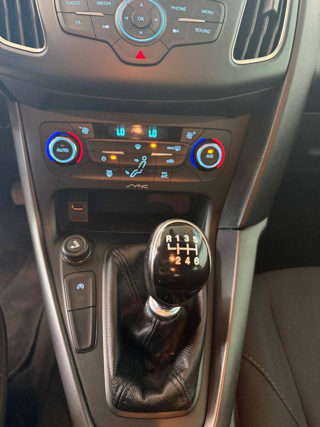 ford-focus-2015-diesel-1499cc