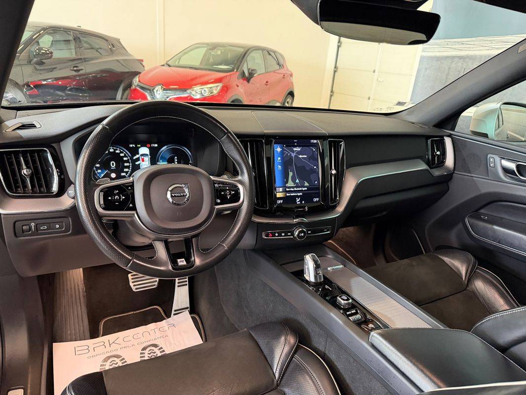 volvo-xc60-2018-hibrido-a-gasolina-1969cc