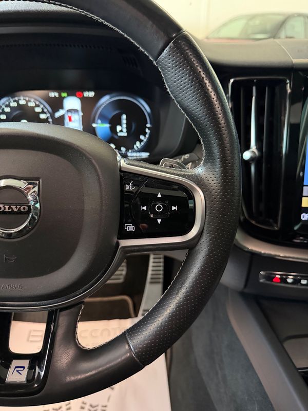volvo-xc60-2018-hibrido-a-gasolina-1969cc