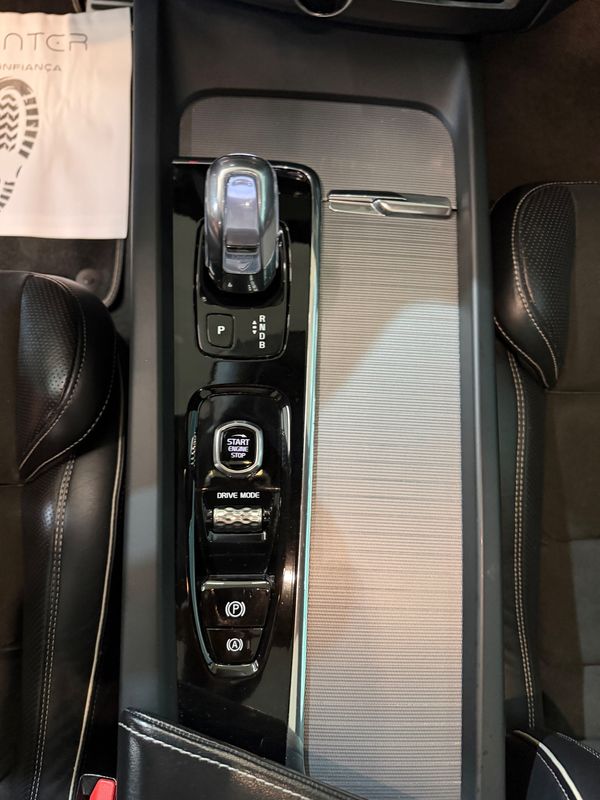 volvo-xc60-2018-hibrido-a-gasolina-1969cc