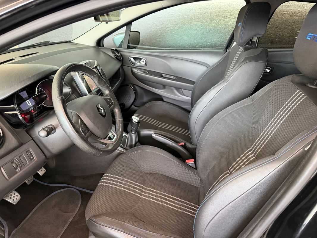 renault-clio-sport-tourer-2017-diesel-1461cc