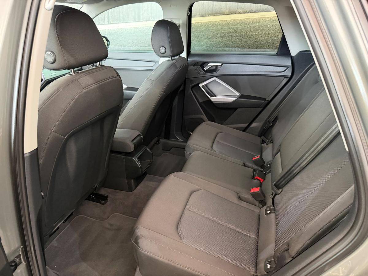 audi-q3-2023-diesel-1968cc