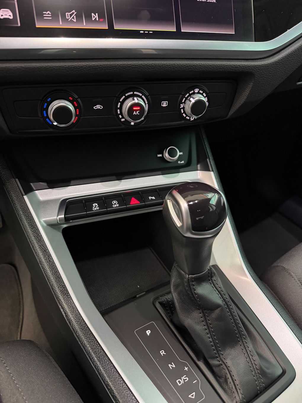 audi-q3-2023-diesel-1968cc