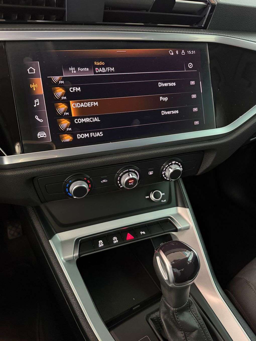 audi-q3-2023-diesel-1968cc