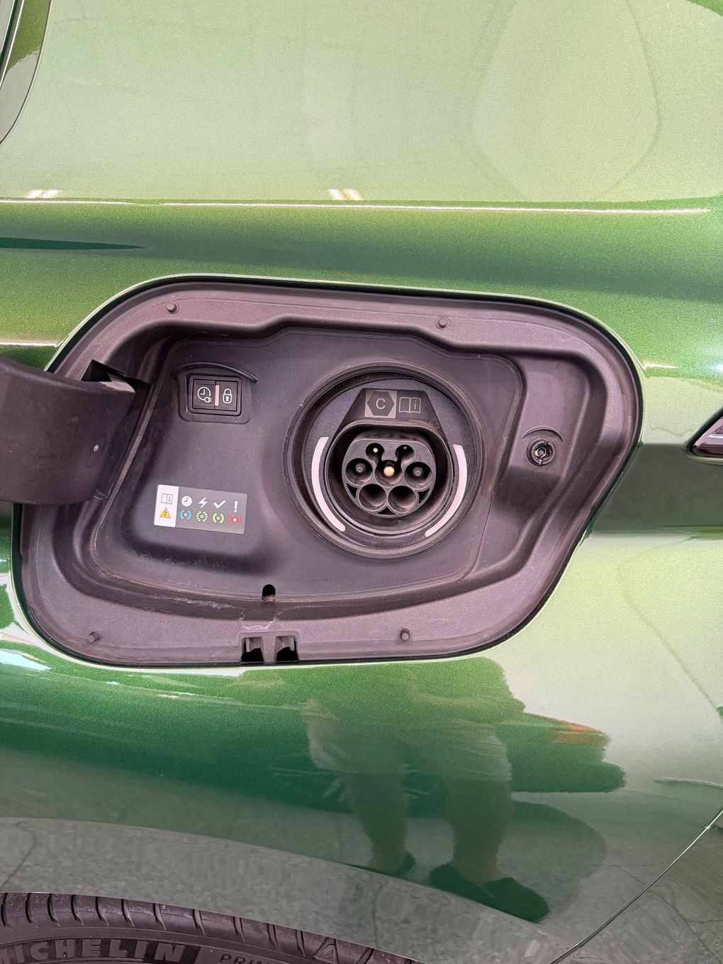 peugeot-308-2023-hibrido-a-gasolina-1598cc