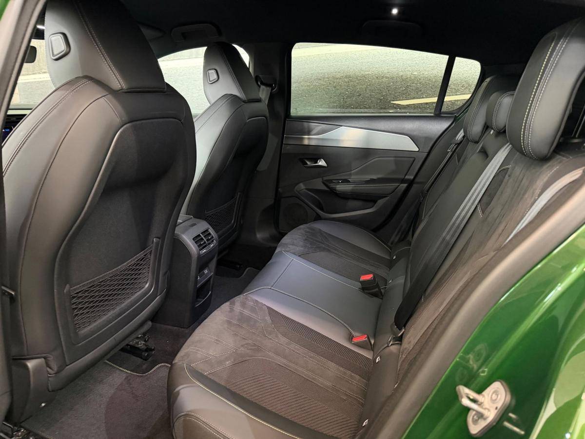 peugeot-308-2023-hibrido-a-gasolina-1598cc
