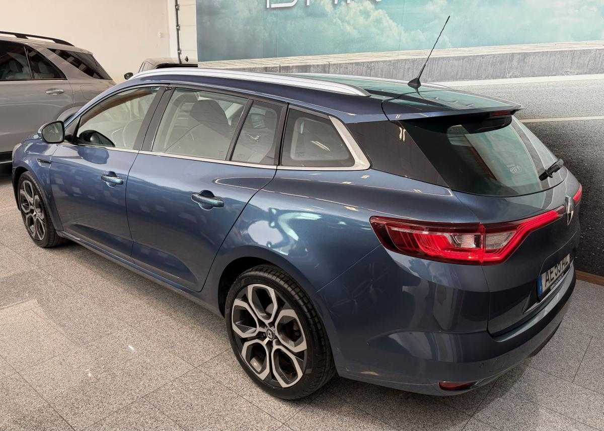 renault-megane-sport-tourer-2017-diesel-1461cc