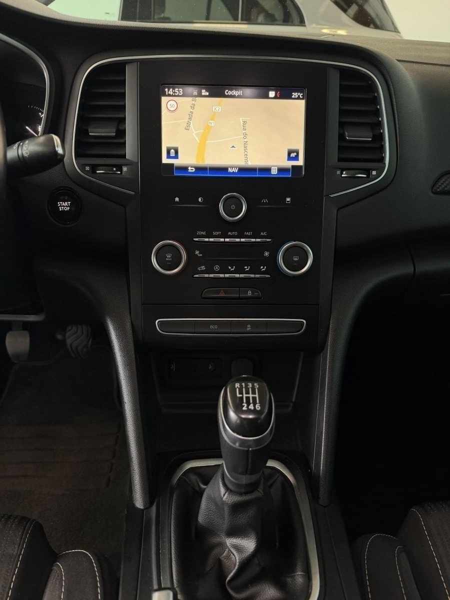 renault-megane-sport-tourer-2017-diesel-1461cc