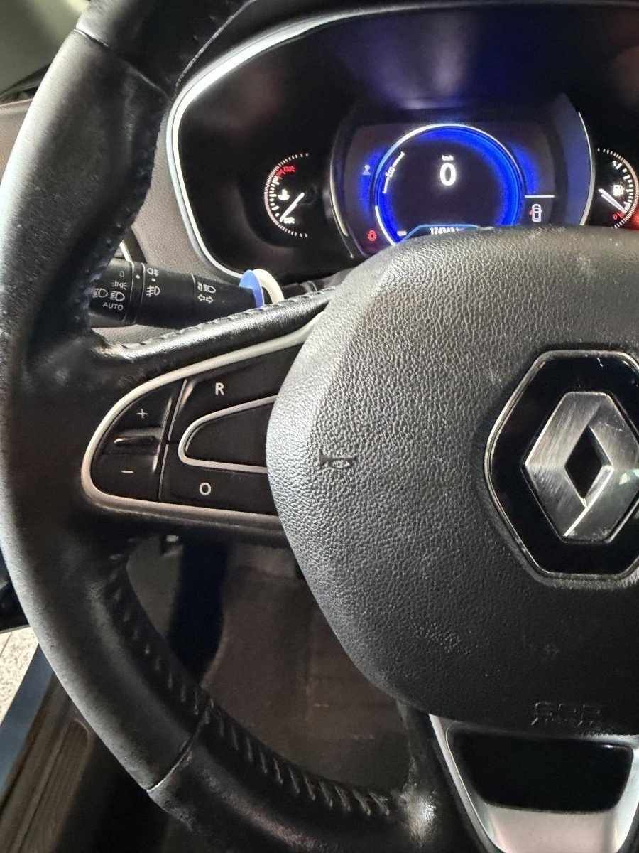 renault-megane-sport-tourer-2017-diesel-1461cc