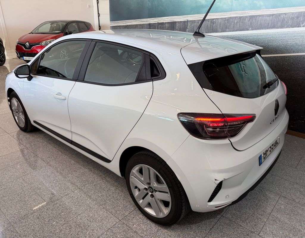 renault-clio-2024-diesel-1461cc
