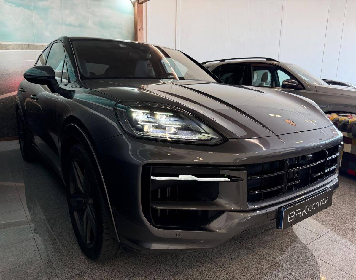 porsche-cayenne-2024-hibrido-a-gasolina-2995cc