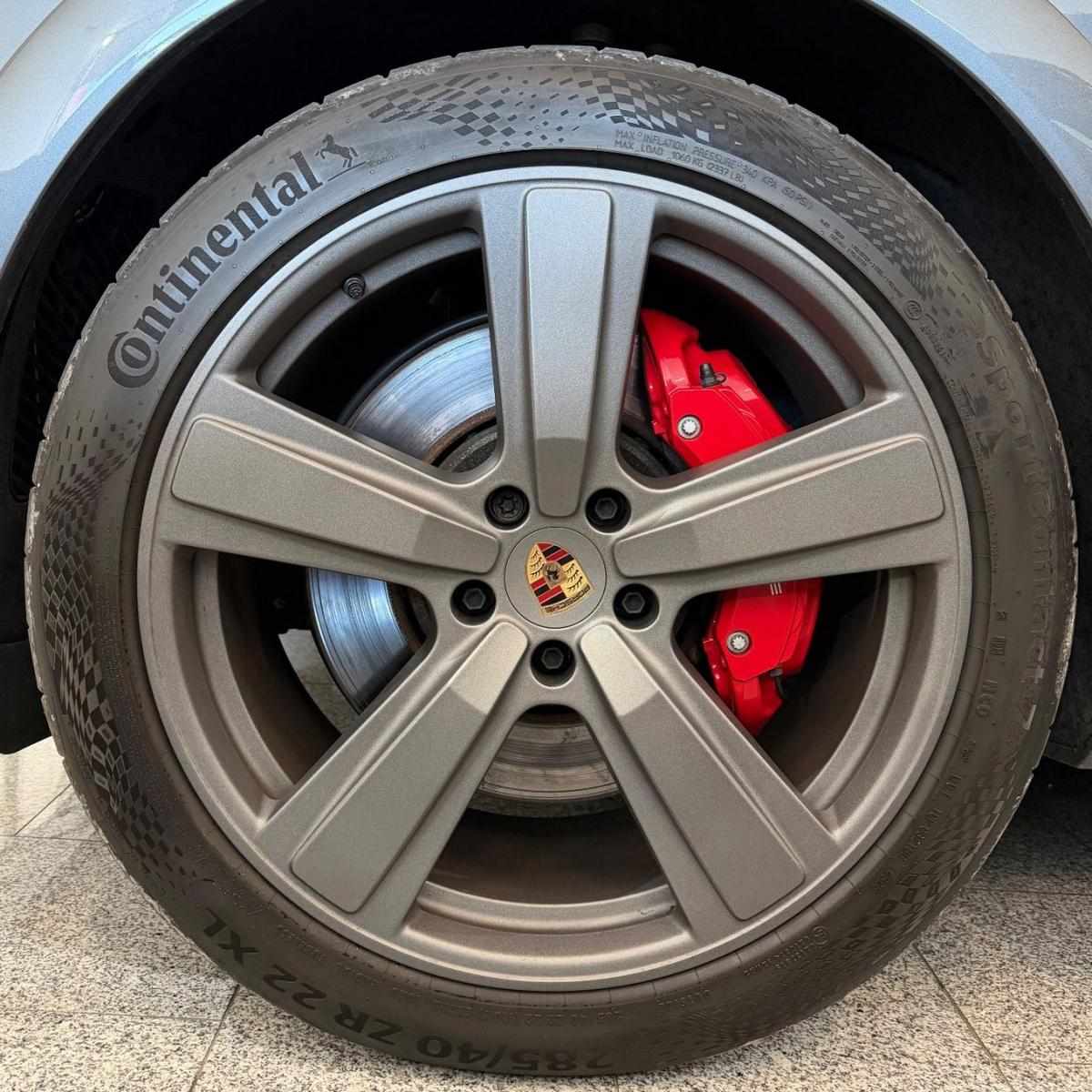 porsche-cayenne-2024-hibrido-a-gasolina-2995cc