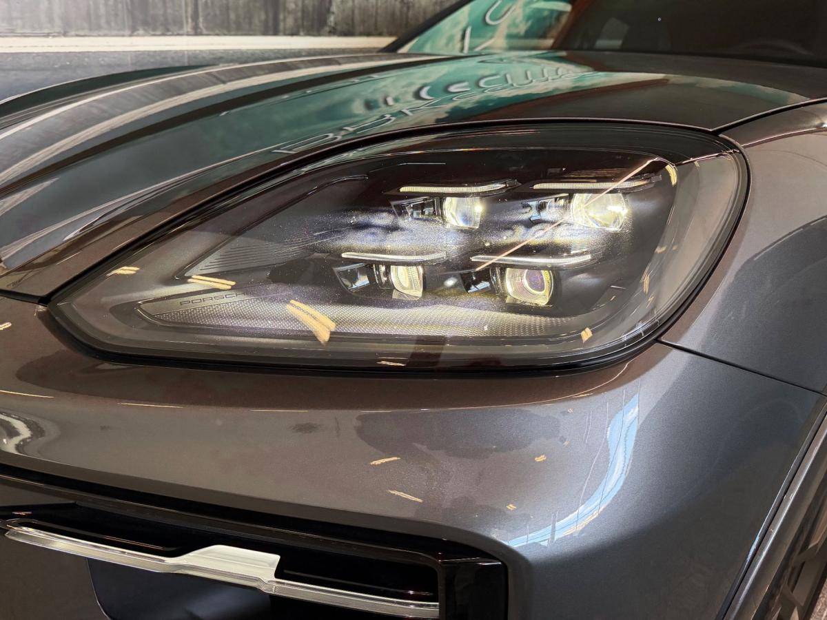 porsche-cayenne-2024-hibrido-a-gasolina-2995cc