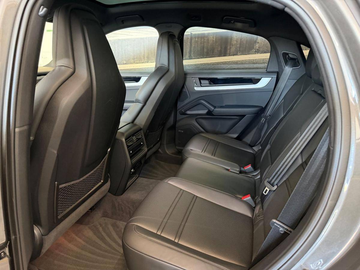 porsche-cayenne-2024-hibrido-a-gasolina-2995cc