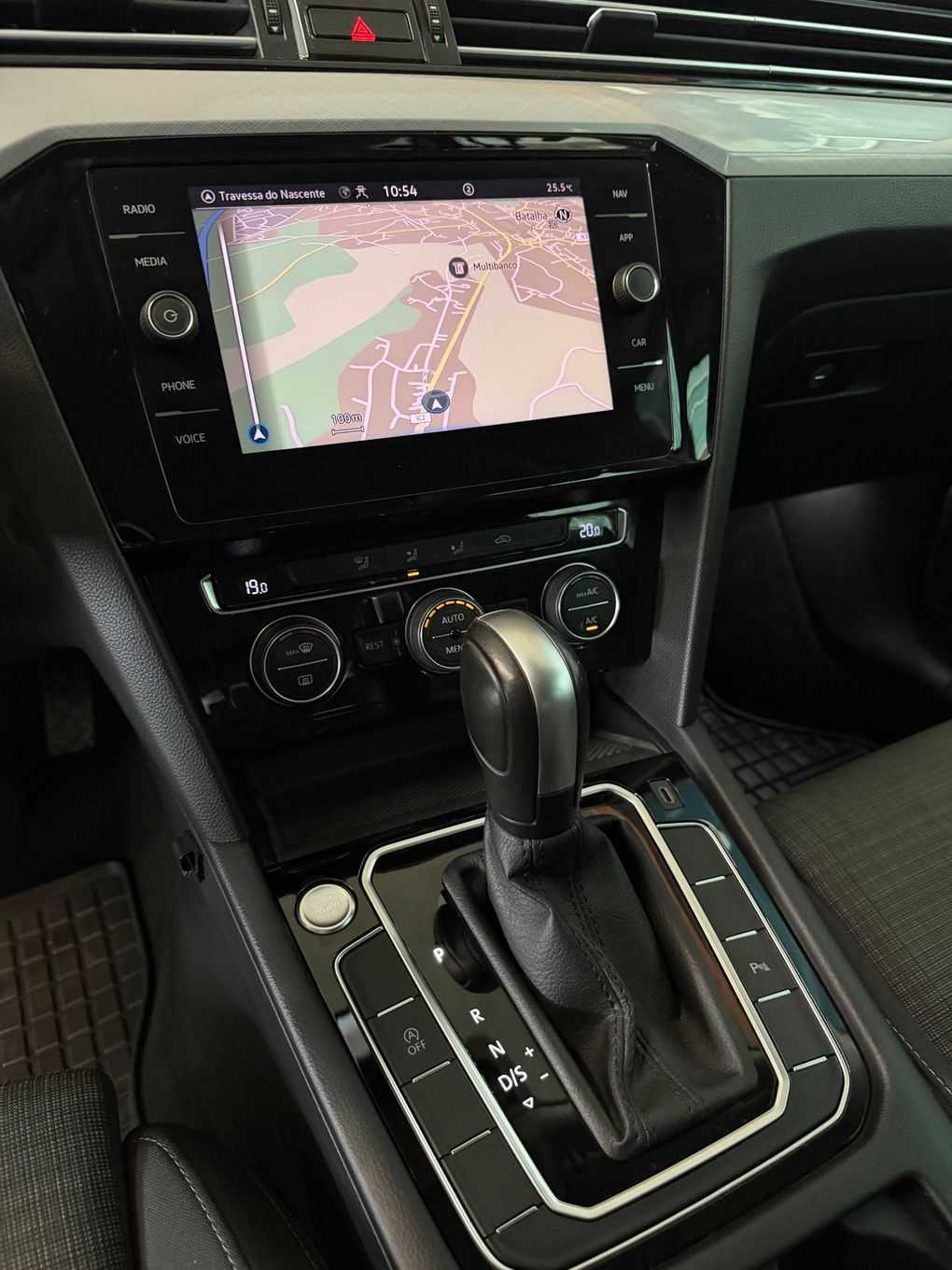 volkswagen-passat-variant-2020-diesel-1968cc