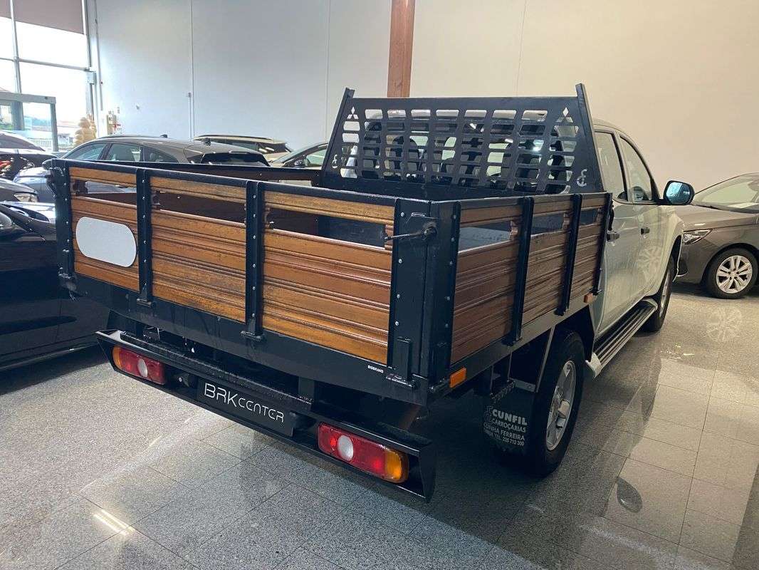 mitsubishi-l200-2022-diesel-2268cc