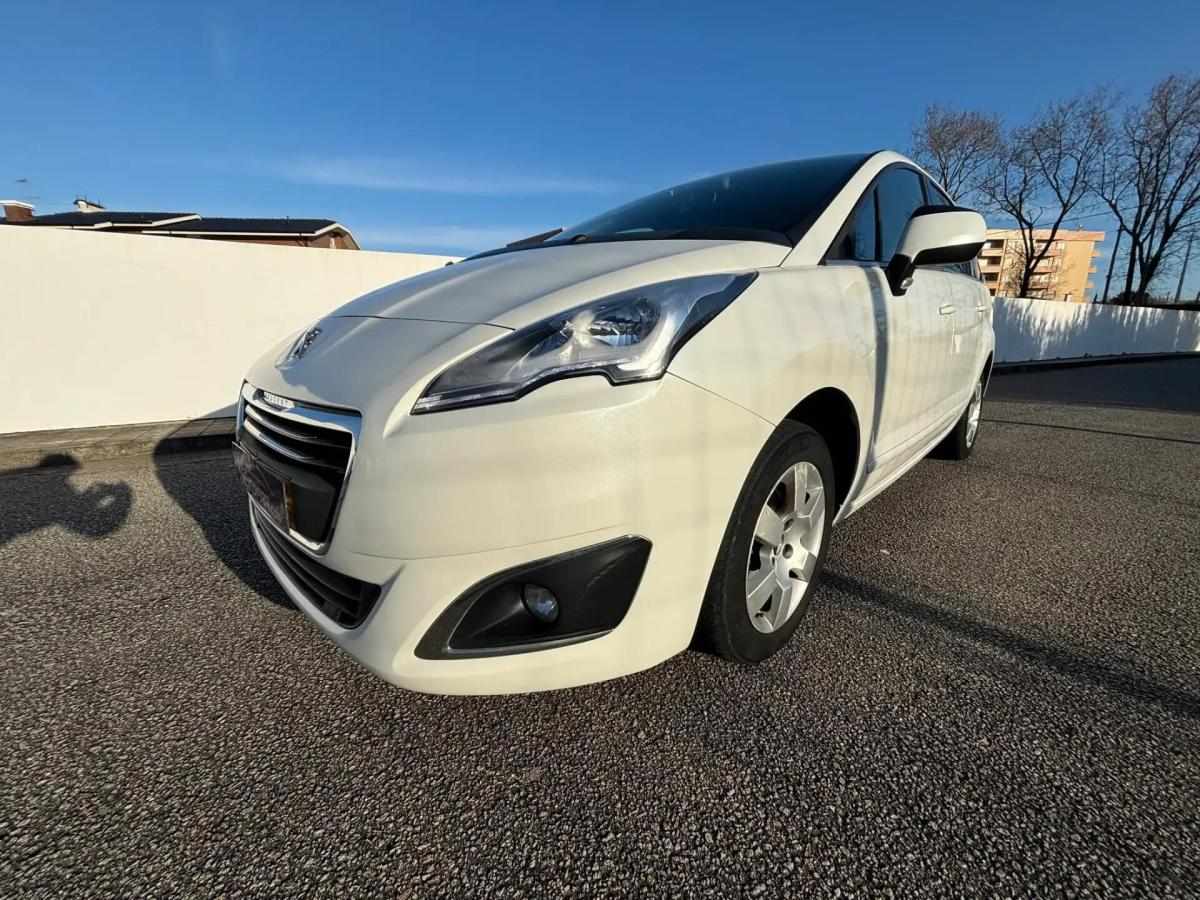 peugeot-5008-2014-diesel-1560cc