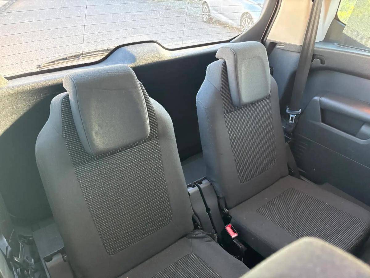 peugeot-5008-2014-diesel-1560cc