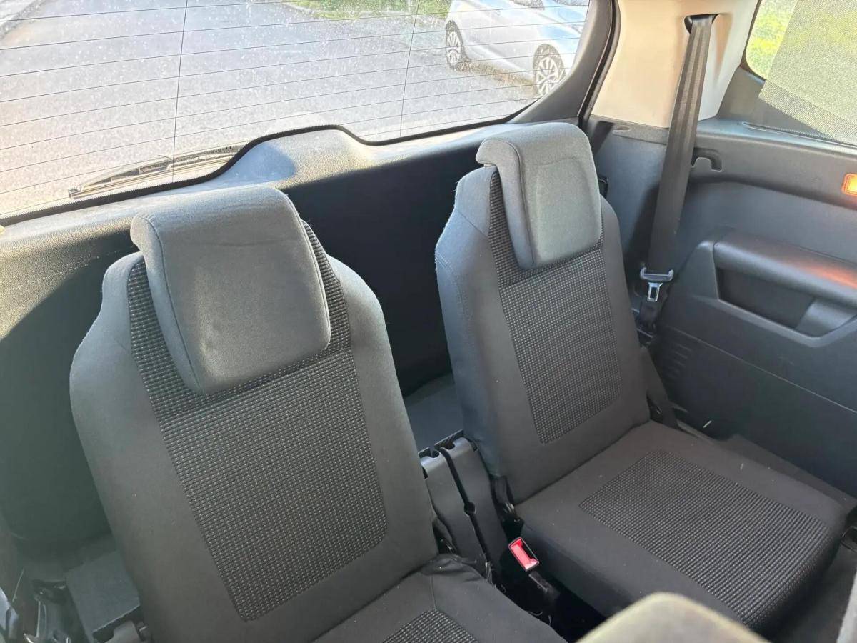 peugeot-5008-2014-diesel-1560cc