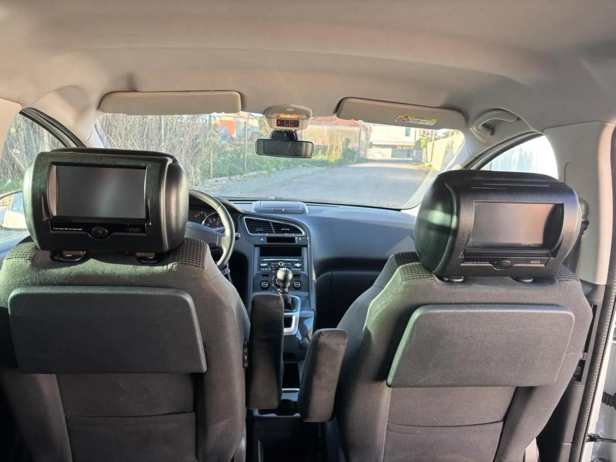 peugeot-5008-2014-diesel-1560cc