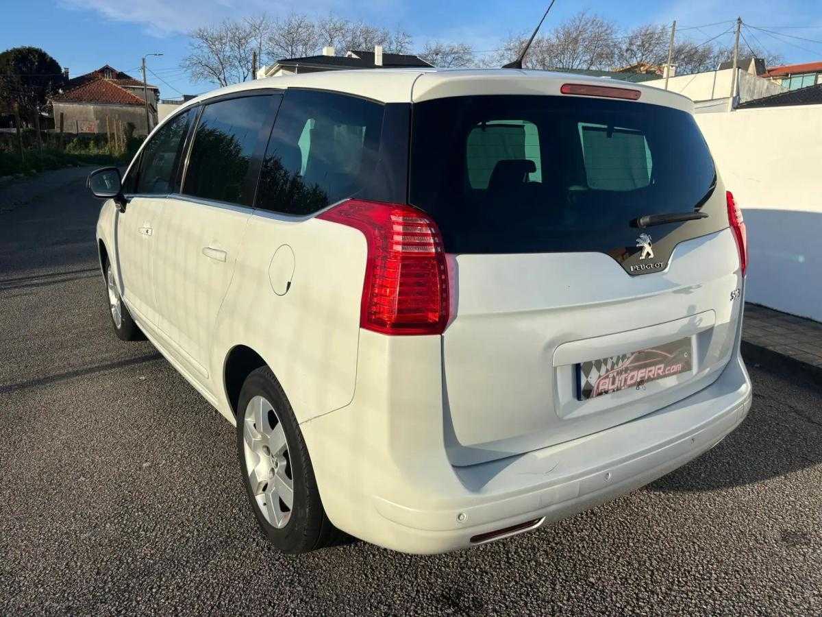 peugeot-5008-2014-diesel-1560cc
