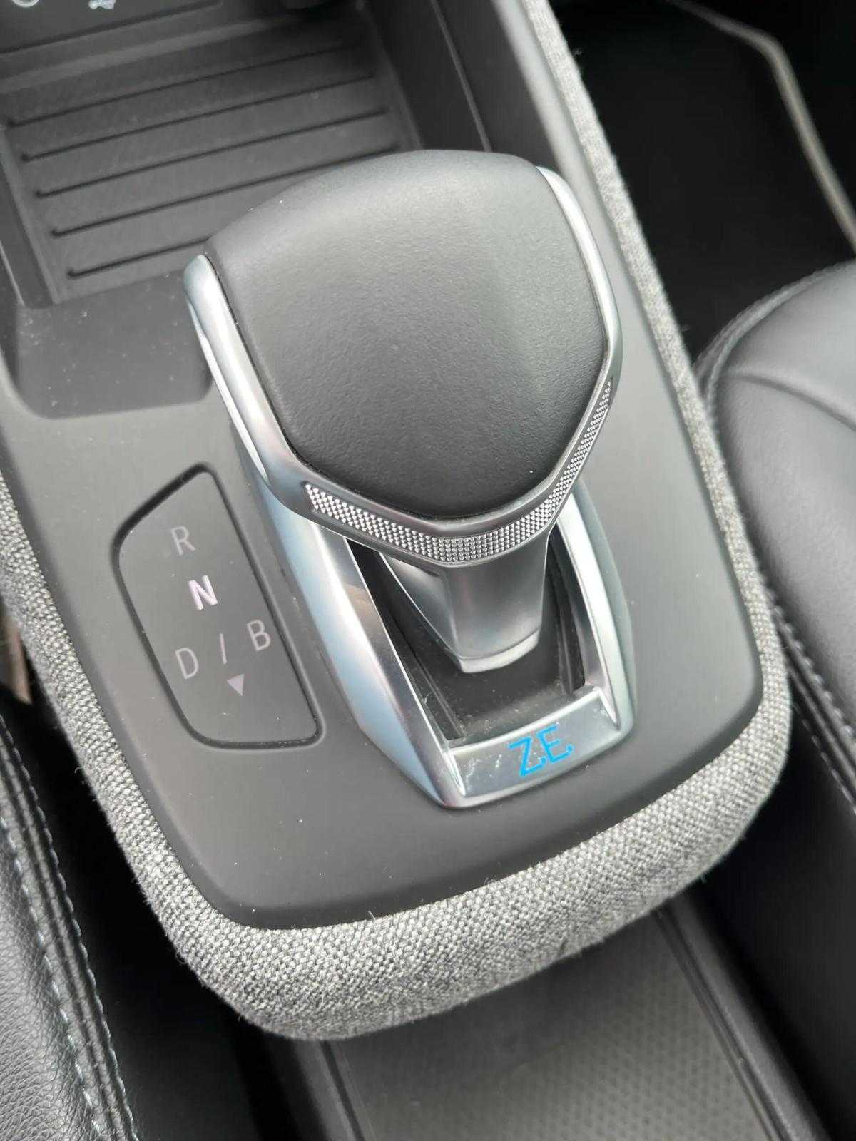 renault-zoe-2020-eletrico-0cc