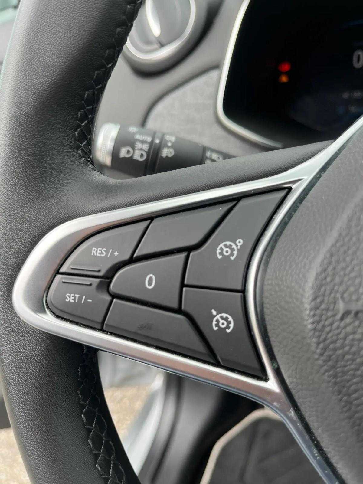renault-zoe-2020-eletrico-0cc