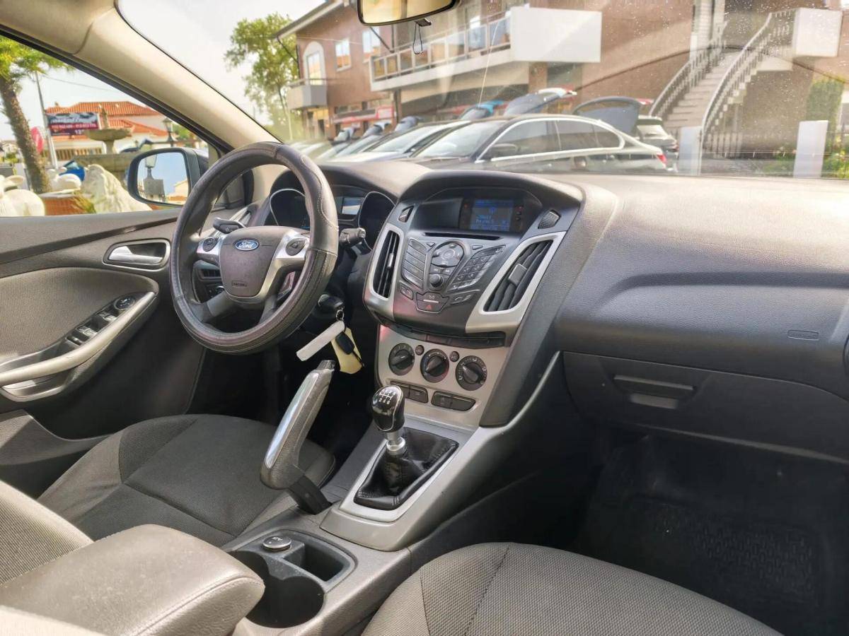 ford-focus-sw-2011-diesel-1560cc