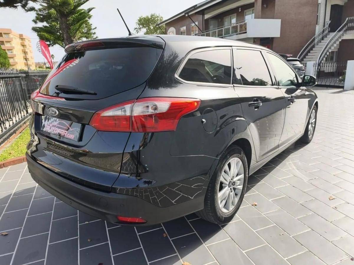 ford-focus-sw-2011-diesel-1560cc