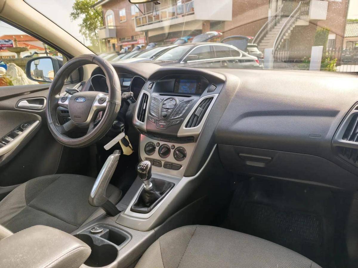 ford-focus-sw-2011-diesel-1560cc
