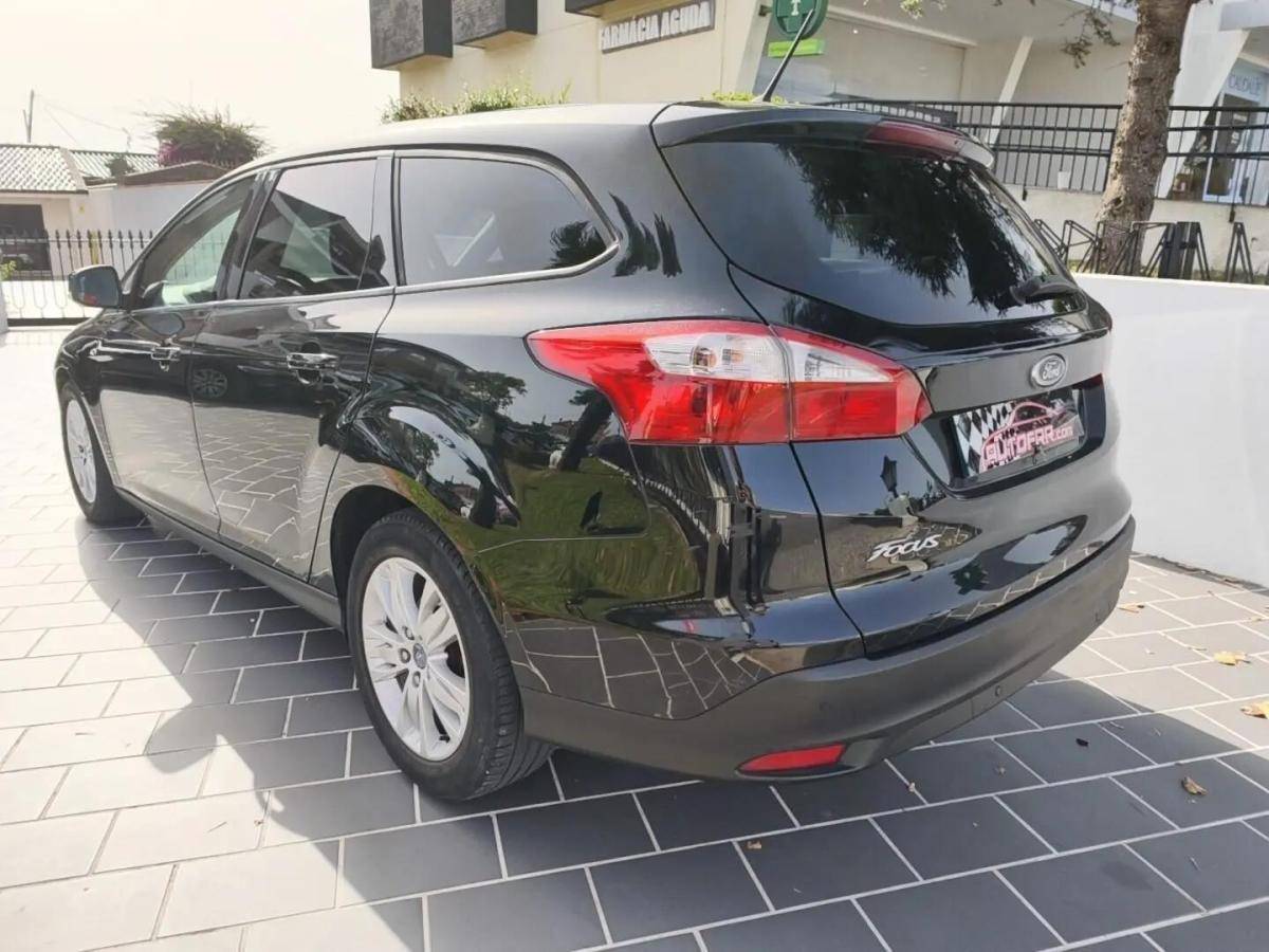 ford-focus-sw-2011-diesel-1560cc