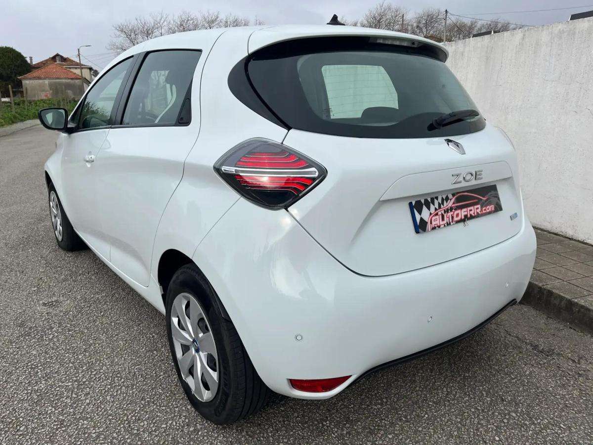 renault-zoe-2021-eletrico-0cc