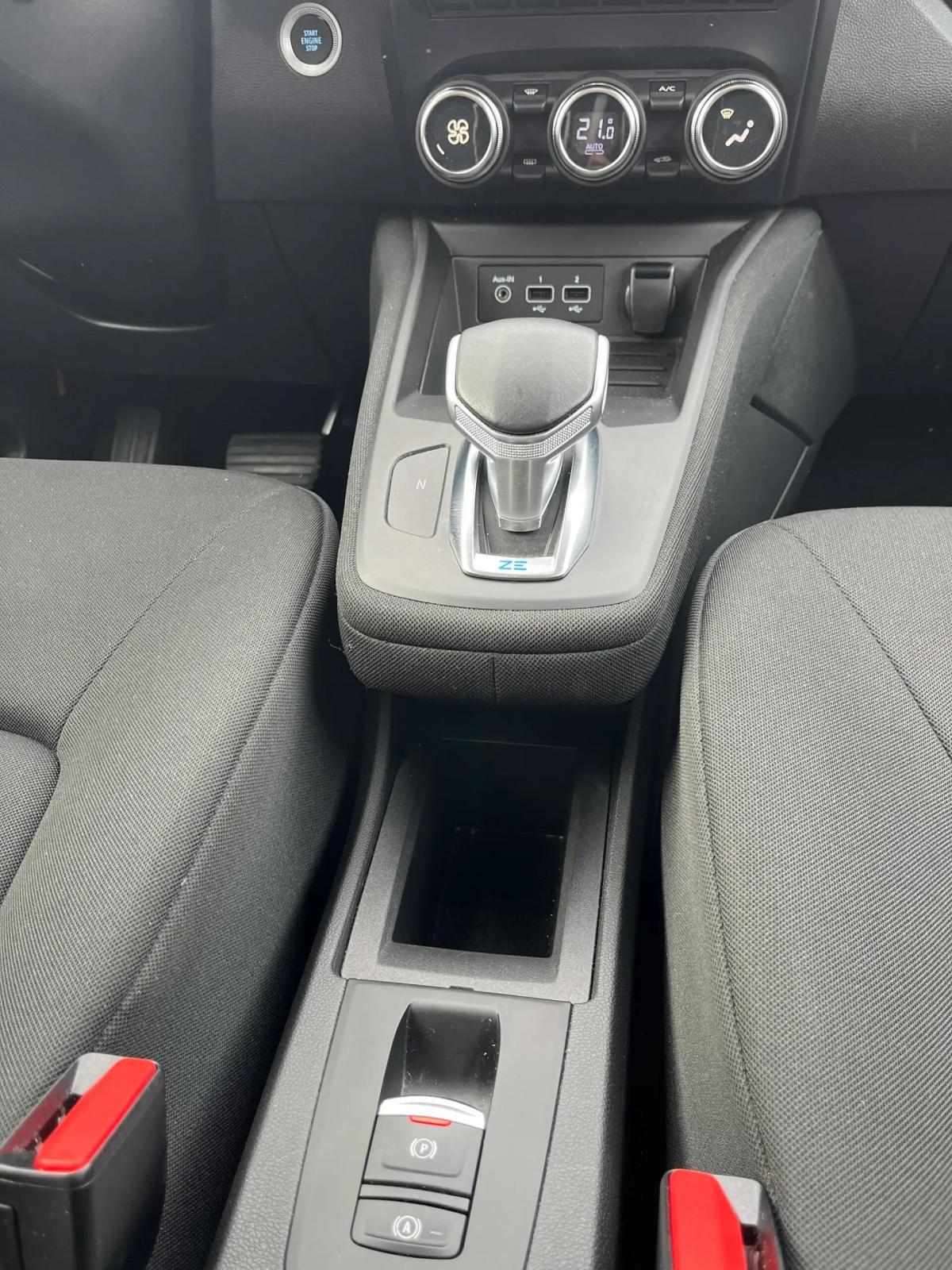 renault-zoe-2021-eletrico-0cc