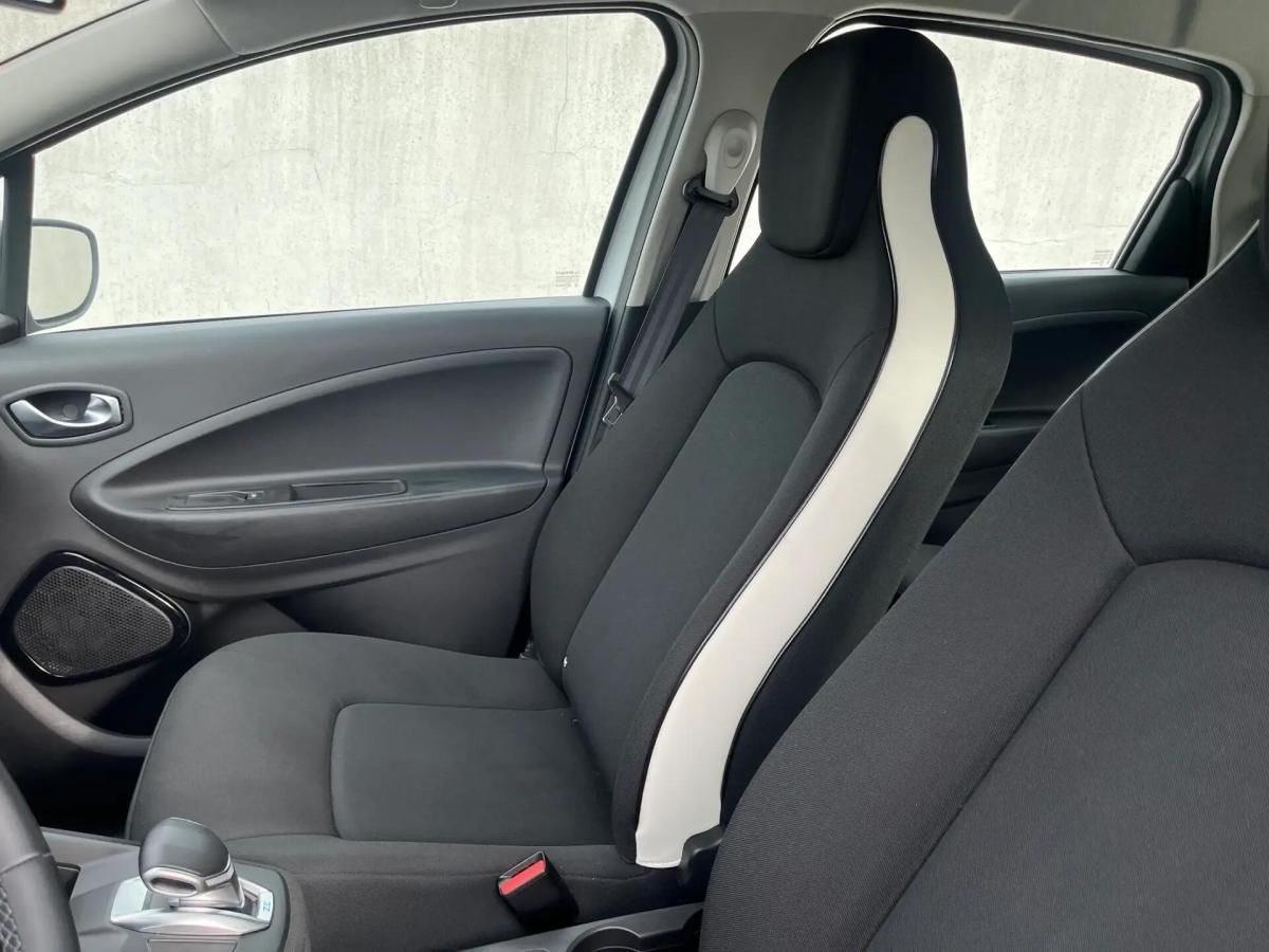 renault-zoe-2021-eletrico-0cc