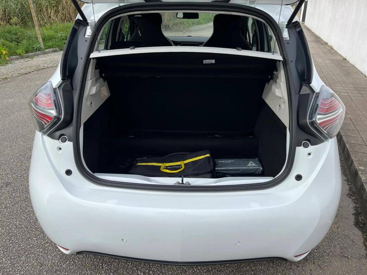 renault-zoe-2021-eletrico-0cc