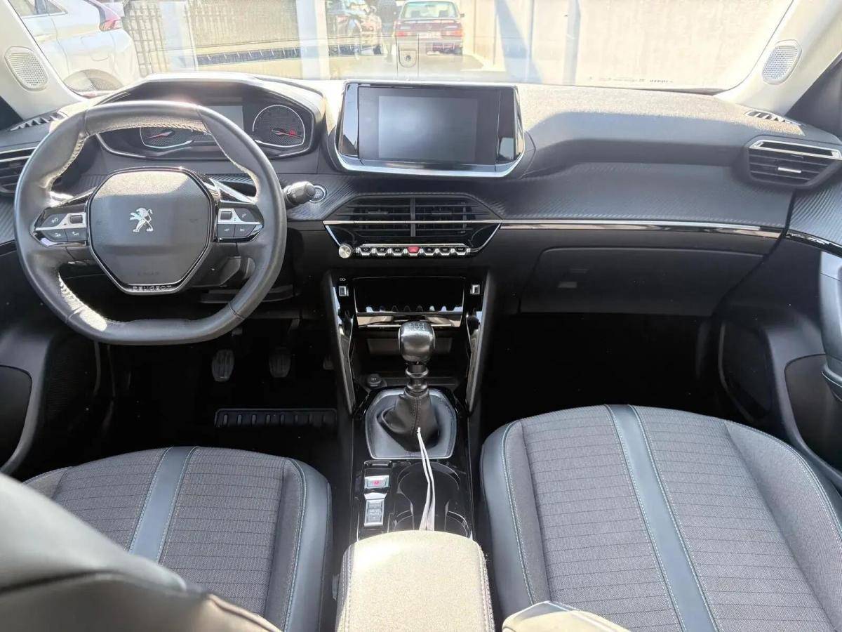 peugeot-2008-2021-gasolina-1199cc