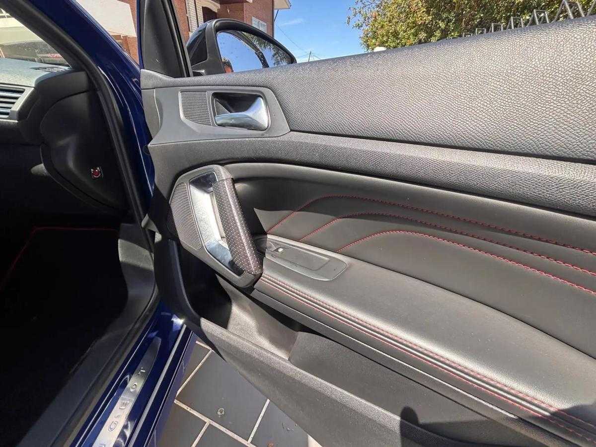 peugeot-308-sw-2015-diesel-1560cc
