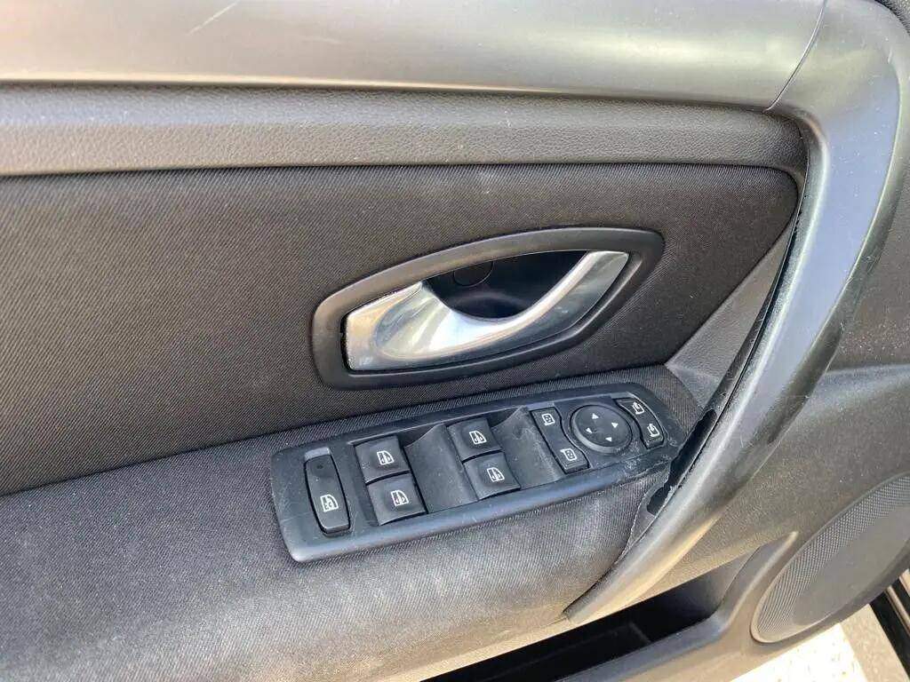 renault-laguna-break-2008-diesel-1461cc
